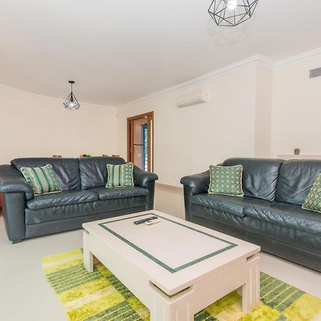 Casa Mergoux - 15 Mins Walk City Center - Quiet - Spacious 타비라 외부 사진