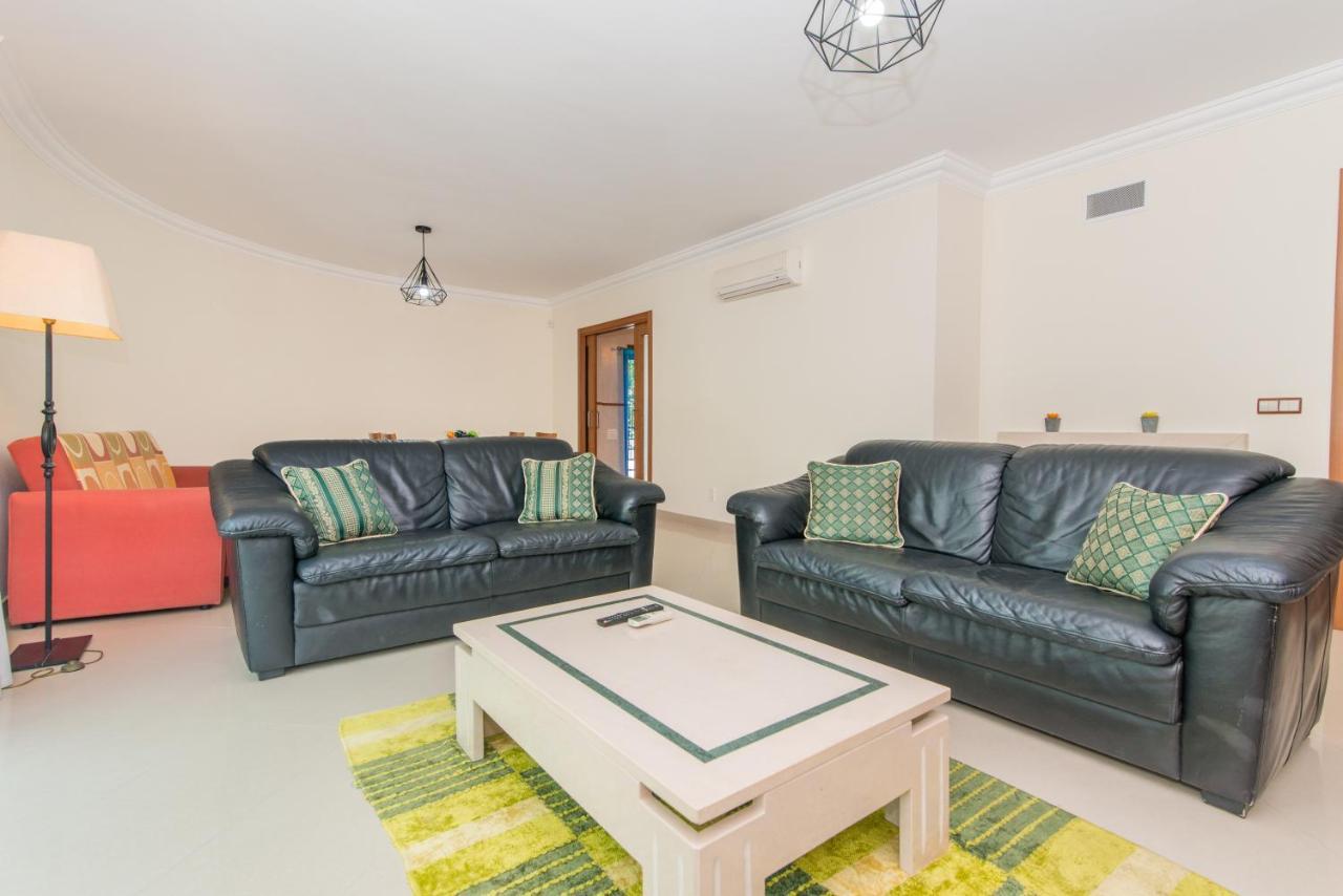 Casa Mergoux - 15 Mins Walk City Center - Quiet - Spacious 타비라 외부 사진