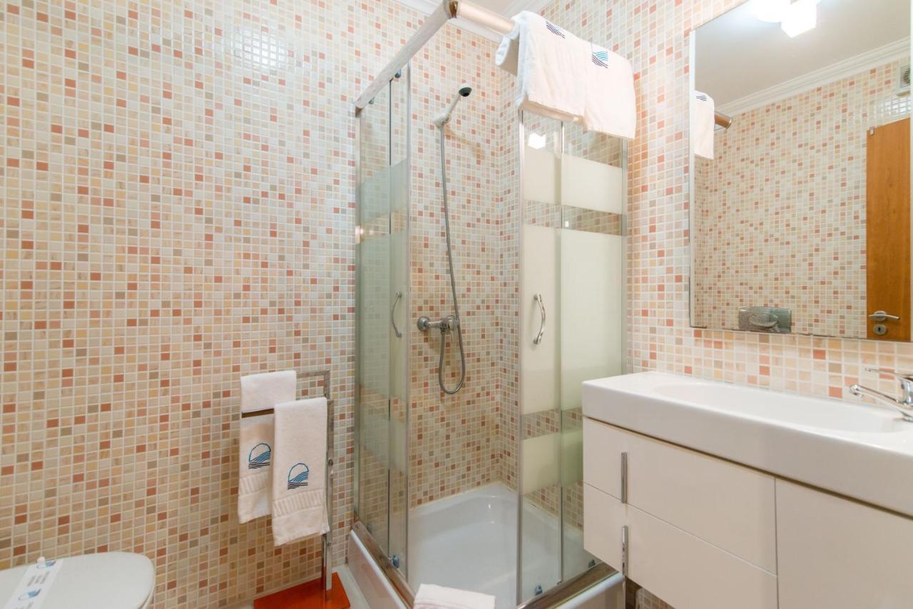 Casa Mergoux - 15 Mins Walk City Center - Quiet - Spacious 타비라 외부 사진
