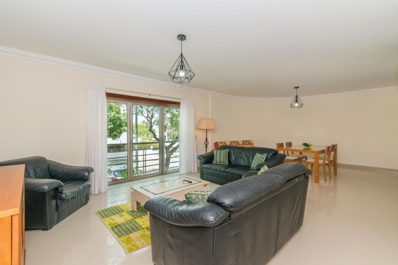 Casa Mergoux - 15 Mins Walk City Center - Quiet - Spacious 타비라 외부 사진